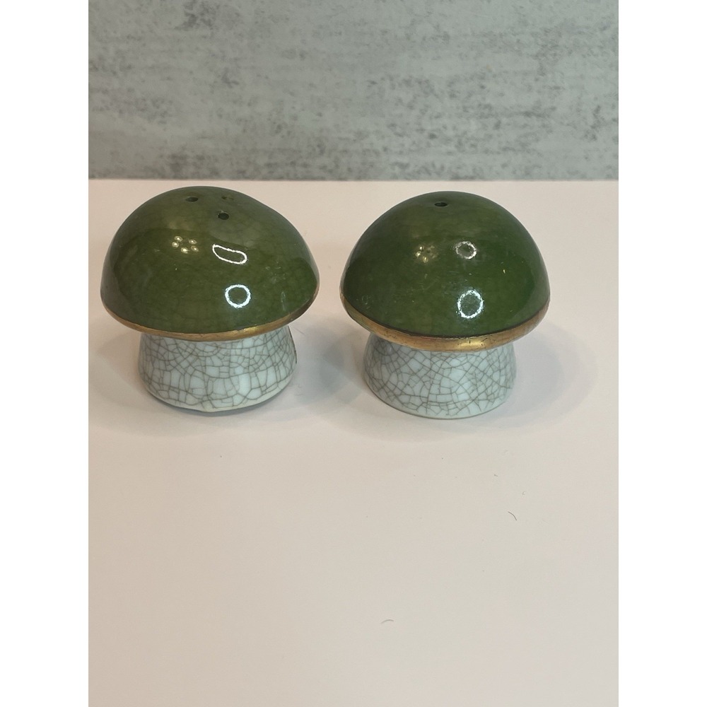 Vintage Rare Made In Japan Green Mushroom Salt And Pepper Shakers